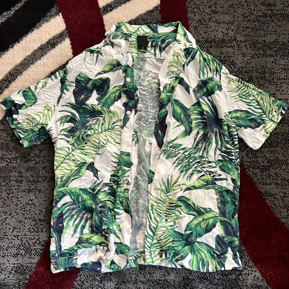 Medium H&M Hawaiian Button Up